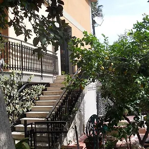 Casalello , Aeroporto di Catania Fontana Rossa Italia